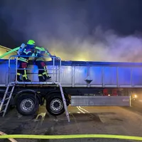 2022-032_lkw_brand_bild1.jpg